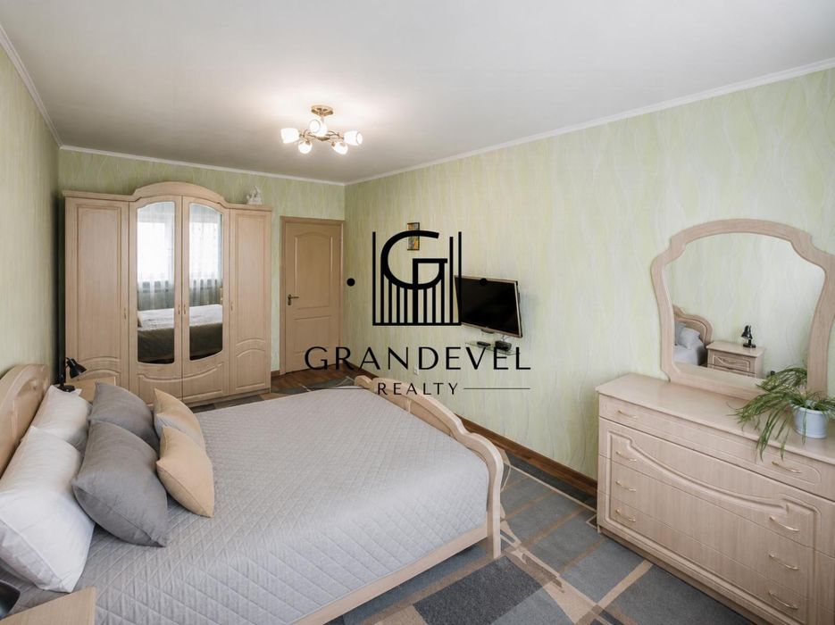 Продаж 3к квартири Максимовича 9А, Голосієвський р-н, Васильківська