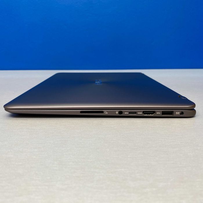 ASUS ZenBook Flip UX360UAK | 13.3" QHD+ | i7-7500U | 8GB | 512GB SSD