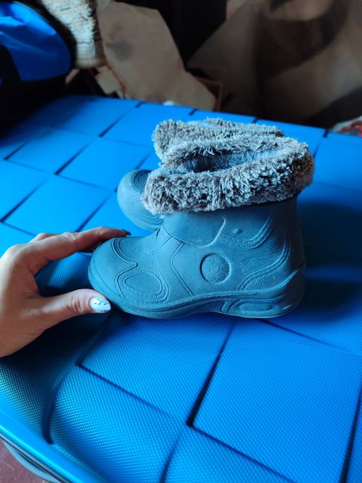 Продам кальоші дитячі