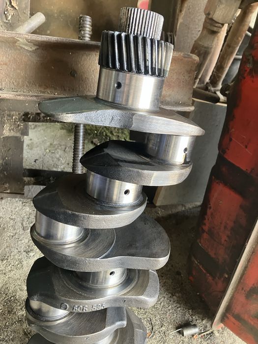 Wał korbowy oryginalny MF4 IMT