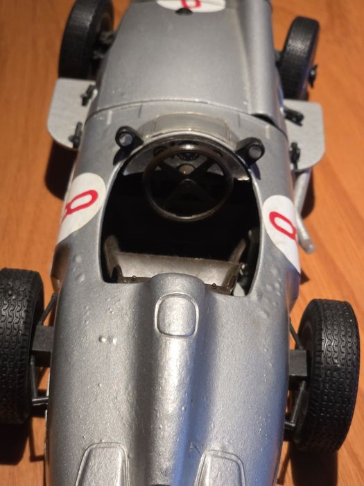 Miniatura Mercedes-Benz F1 RW196 - Juan Manuel Fangio