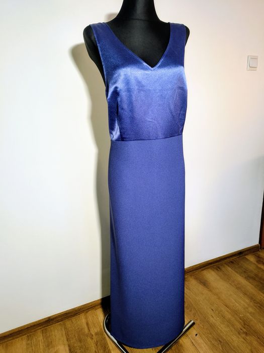 Długa prosta elegancka szykowna suknia maxi r. 52