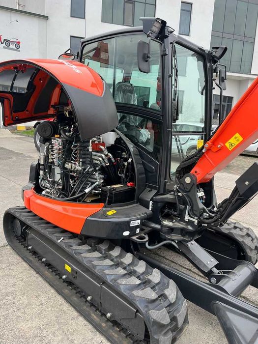 Новий гусеничний міні екскаватор Kubota KX060-5