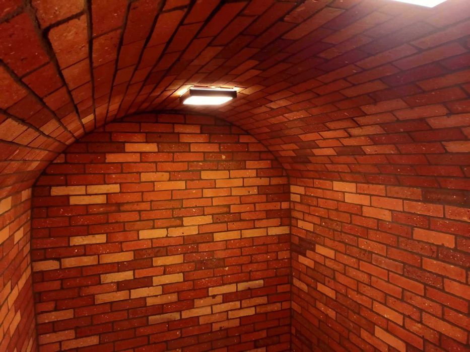 schron betonowy , piwniczka betonowa , ziemianka , piwnica , sauna ogrodowa