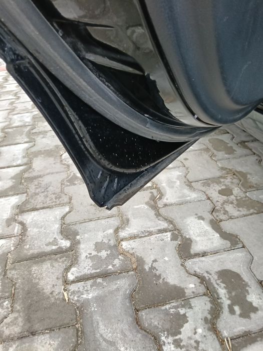 Продам MERCEDES   C-220