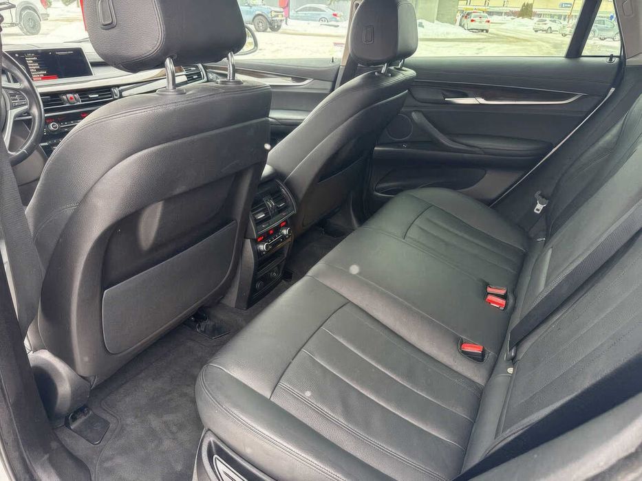 BMW X6 xDrive35i      2016