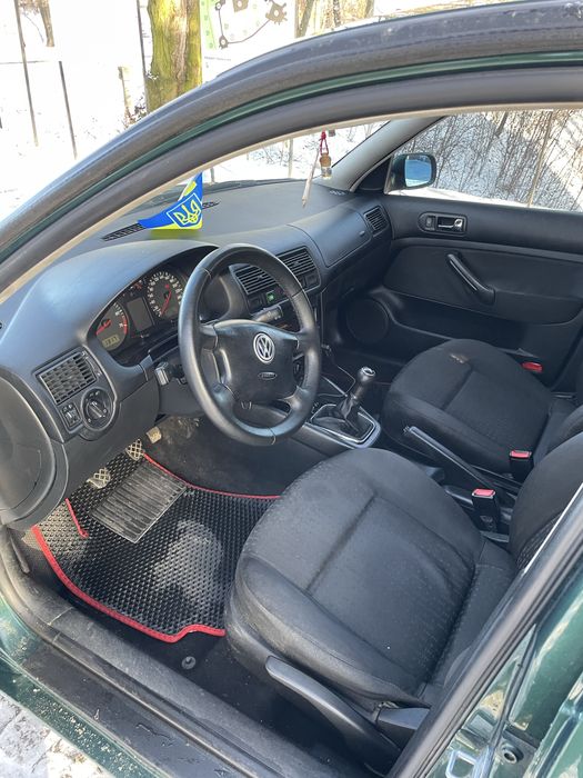 Volkswagen Golf 4 1.6 Газ/Бензин