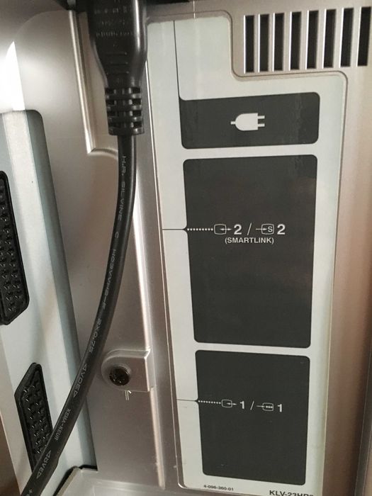 TV Sony KLV23HR2 & comando
