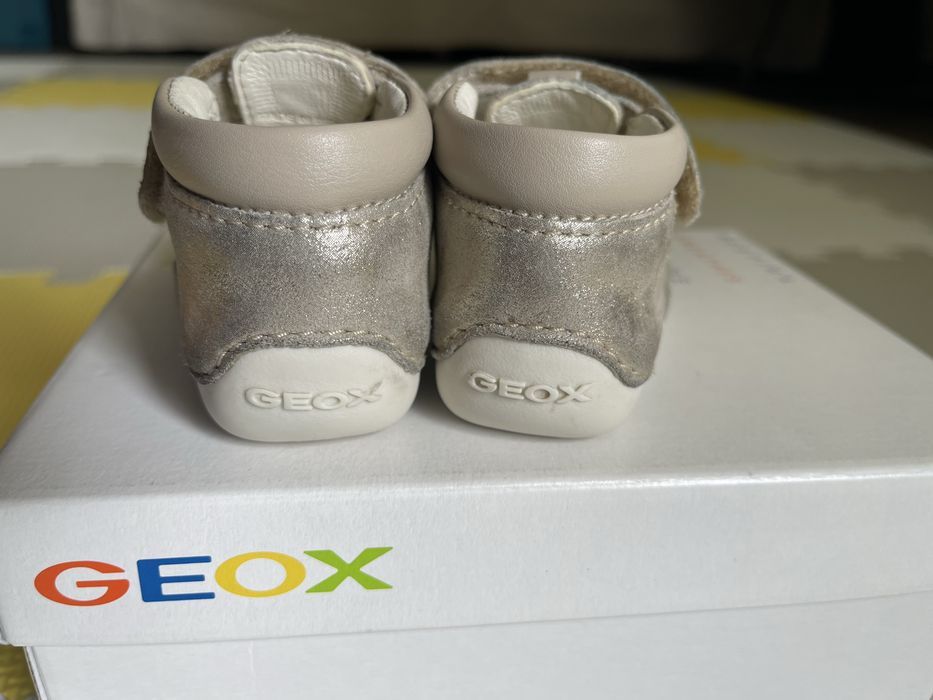 Buciki dziecięcy GEOX rozm 18 do nauki chodzenia