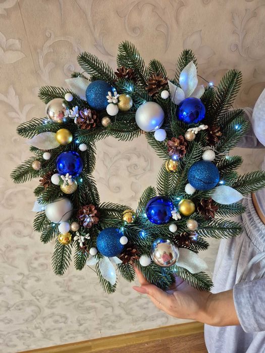 Святковий різдвяний вінок