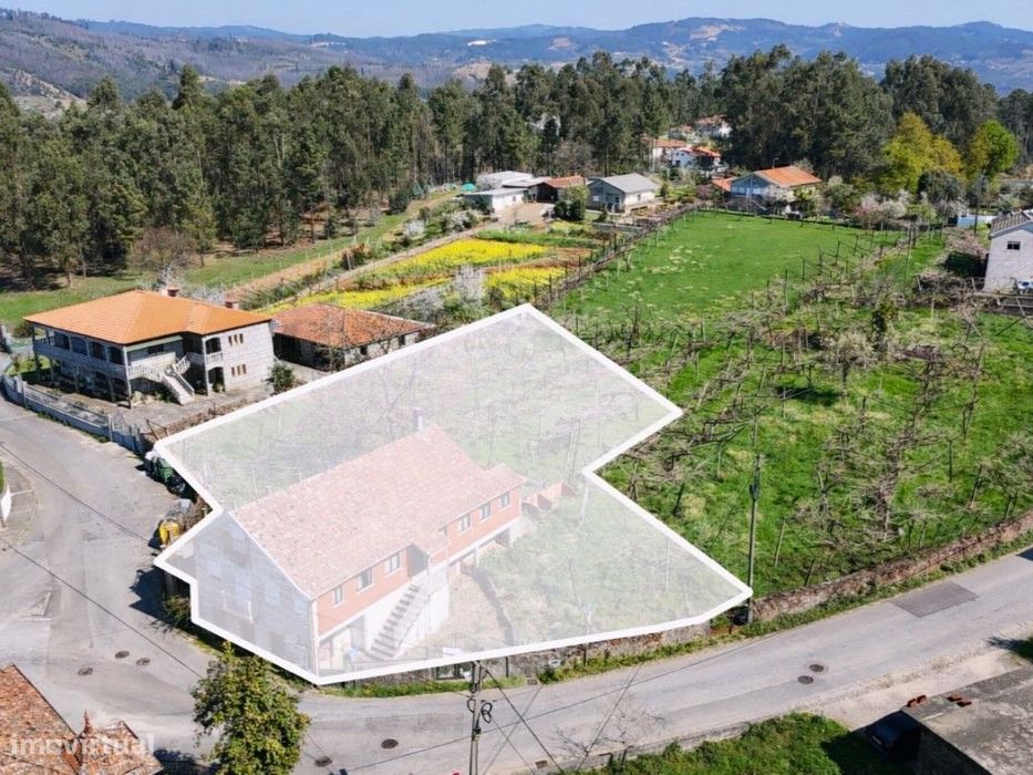 Moradia T/5 + Terreno 3000m2