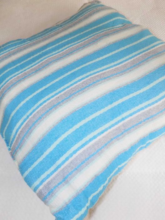 Almofada decorativa azul Kasa