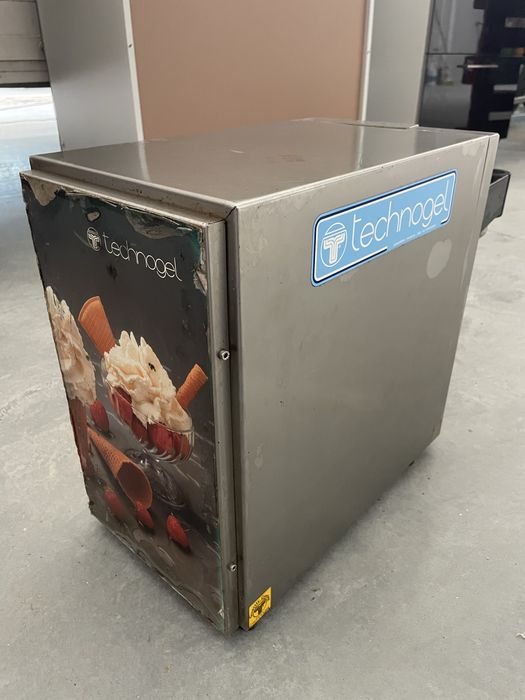 Maquina industrial de chantilly