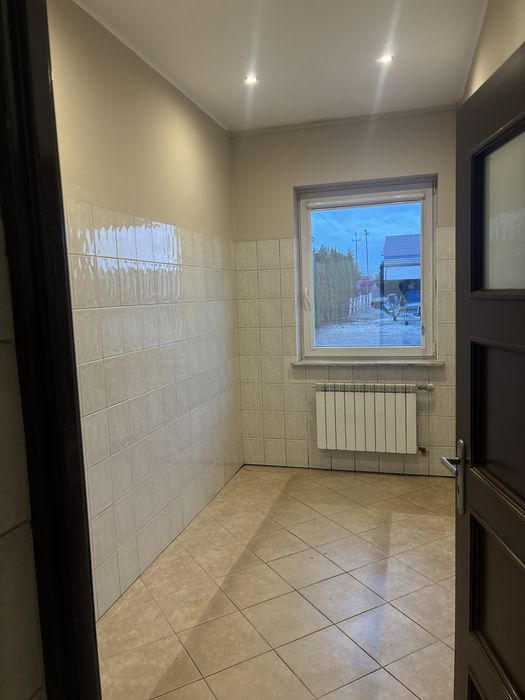 Wynajmę halę przemysłowo/magazynową w Błoniu 212 m2