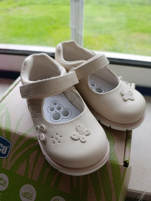 Sapato baby bege Chicco