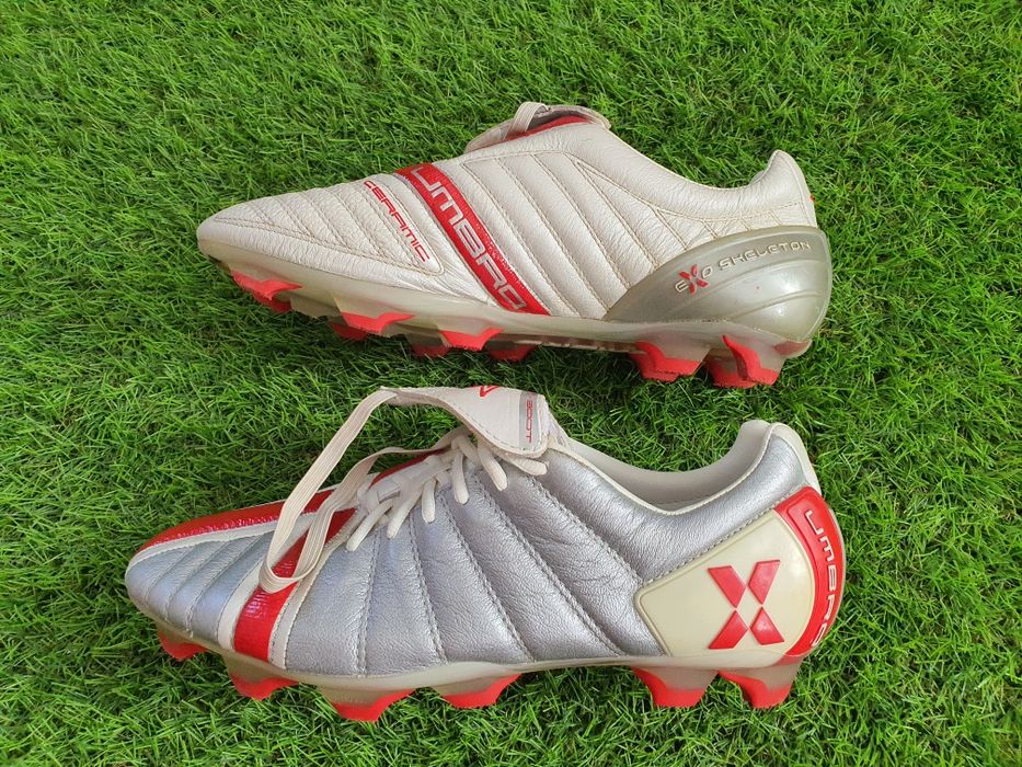 Umbro X Boot exo skeleton: 2 100 грн. - Кроссовки для зала и
