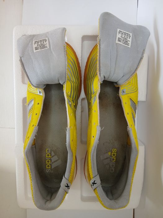 Chuteiras de futsal usadas