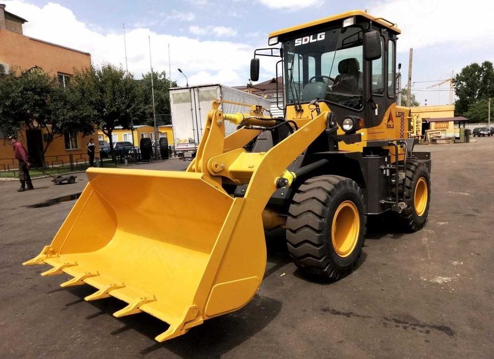 Екскаватор JCB 3cx ямобур, гідроножиці, гідромолот, ковш