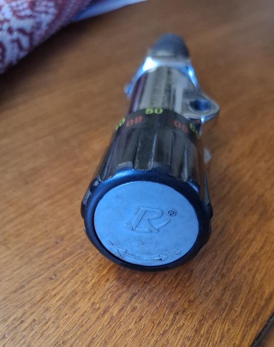 Miarkownik ciągu powietrza do pieca CO