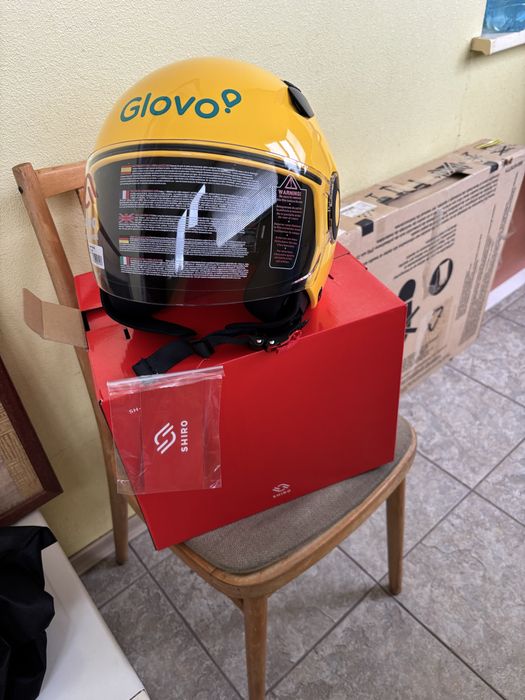 Мотошлем glovo новый