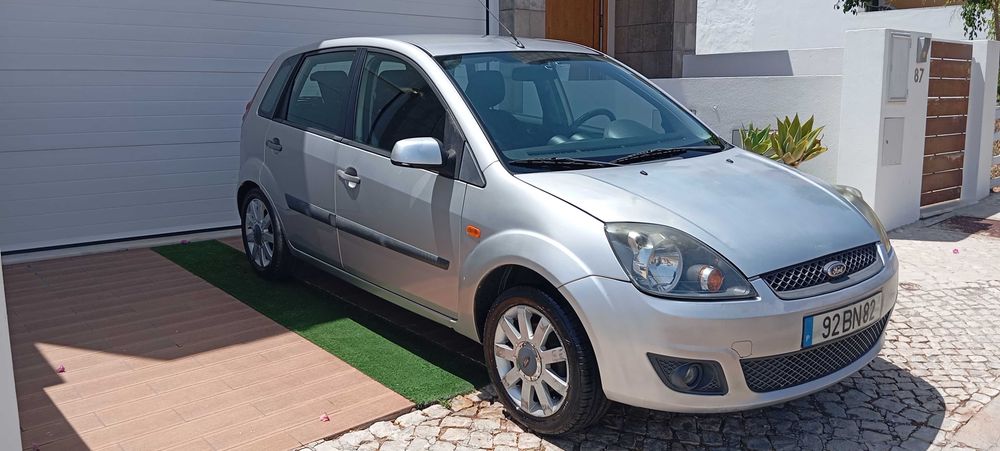 Ford Fiesta — fotografia 3