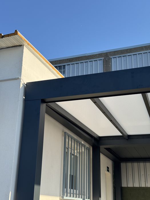 Fabrico por medida Pérgolas sistema Bioclimática e sistema Varanda