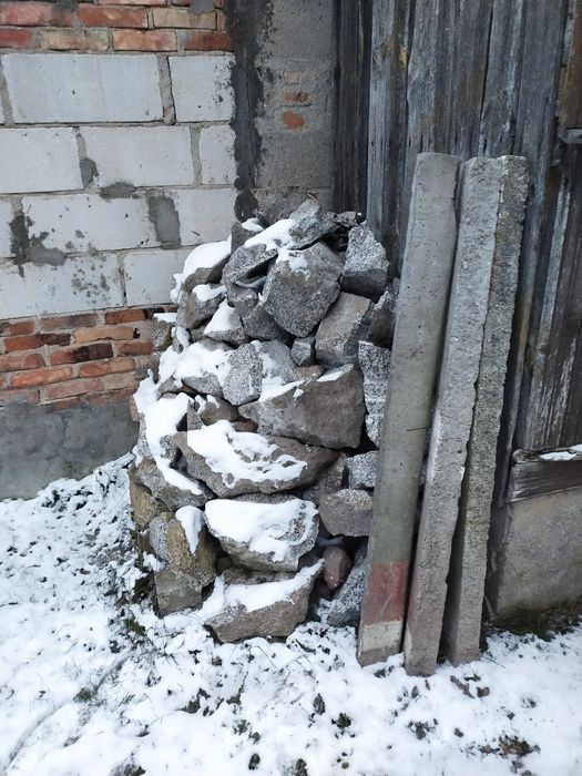 Kamień kawałki głazu