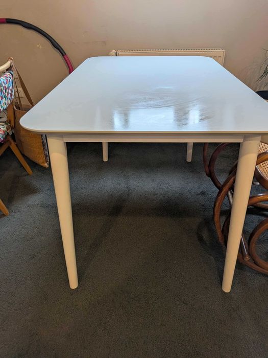 Stół do kuchni - biały