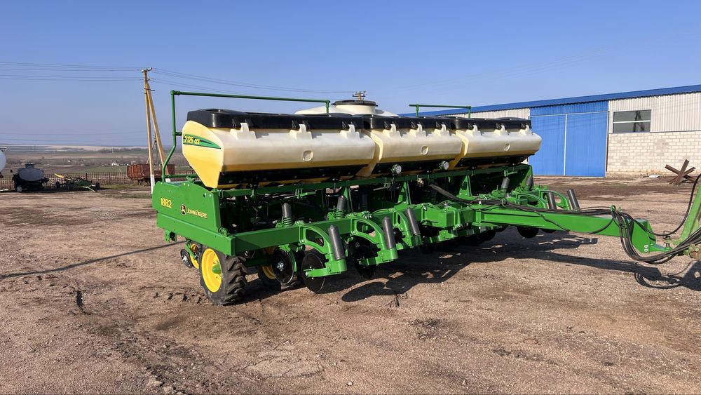 John Deere 1882 CCS 2126