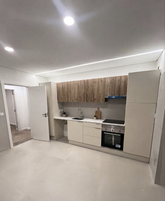 Apartamento t2 remodelado c/sotão