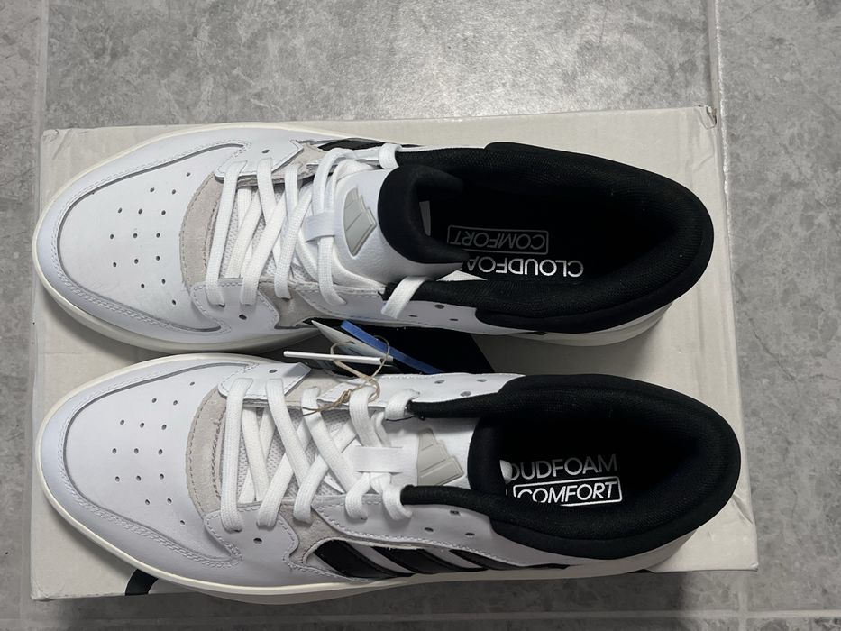 Оригінал кросівки adidas /28,5cм