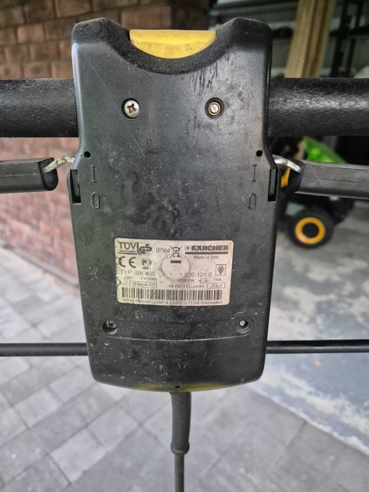Поломийна машина Karcher BR 400 б/у