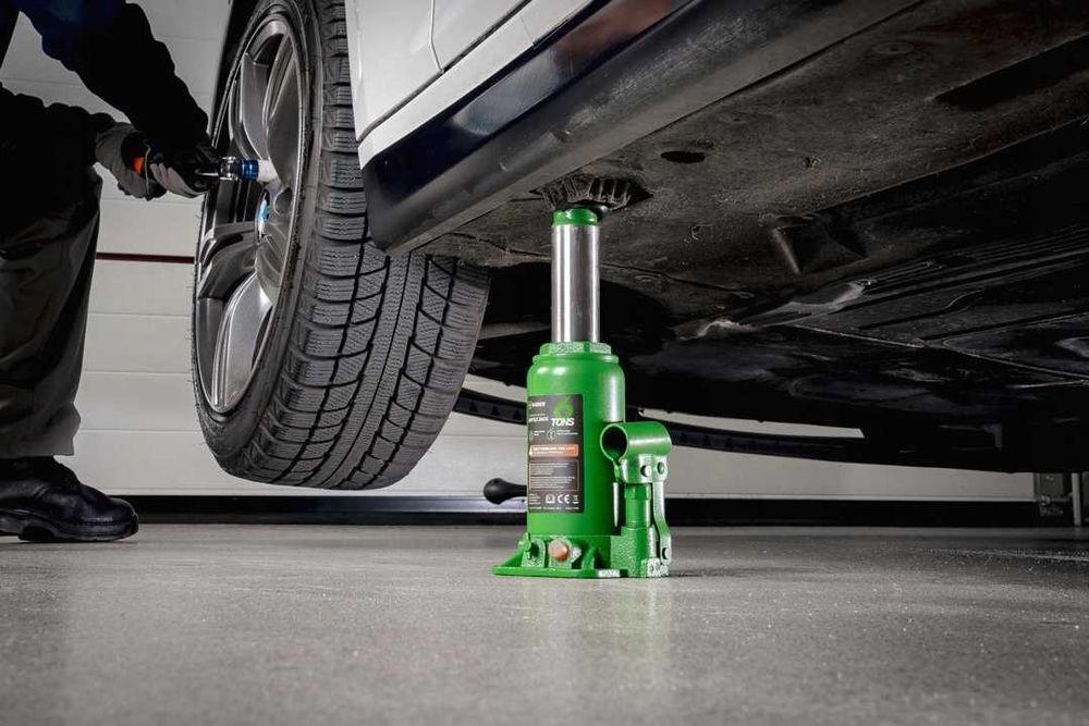 Podnośnik samochodowy hydrauliczny słupkowy lewarek 6 ton