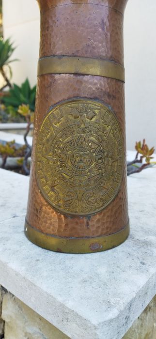 Jarro cobre azteca