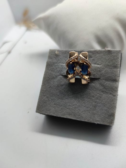 Kolczyki z chabrowym oczkiem