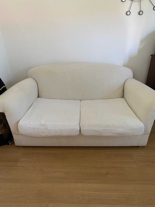 Vendo 2 sofás | sofá branco de 3 lugares+Sofá cama branco de 2 lugares