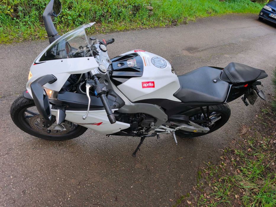 Moto Aprilia Rs4 125