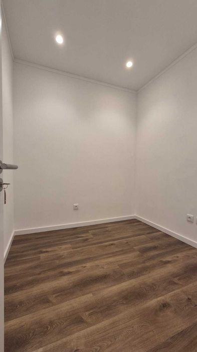 T2+1 Totalmente Remodelado | 71,93m² | 2 Varandas | 1º Andar | Barreiro