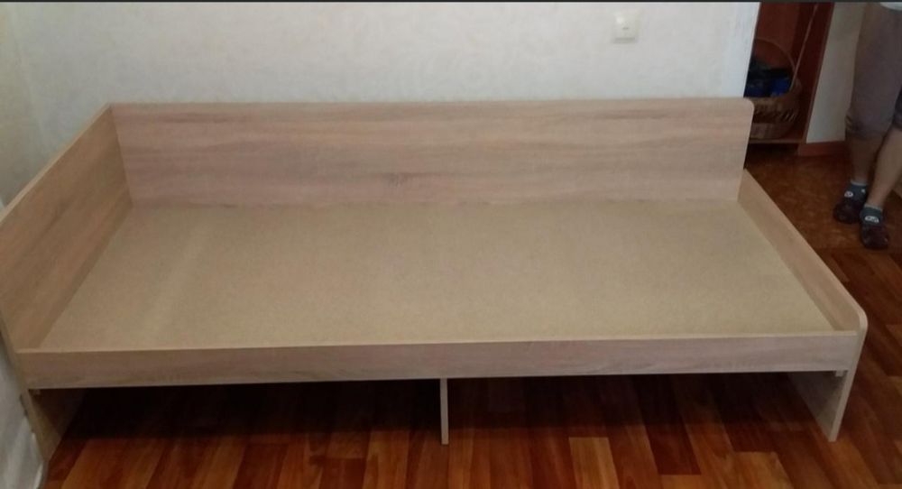 Односпальная кровать 80*190. Цена 3080 гр без ящиков, 4450 гр с ящикам