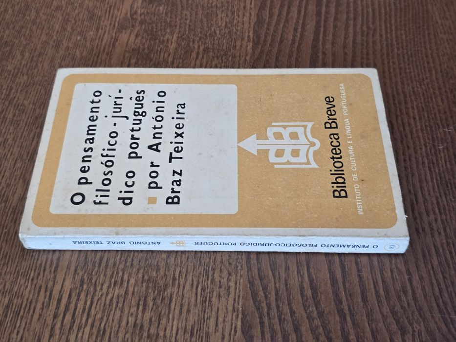 Legal Books / Law / 1 = €2.5 / 10 = €2064286192445186122