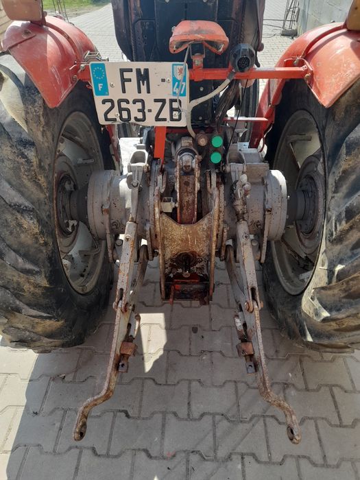 Massey Ferguson 158 , 148