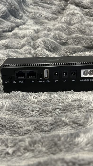 Type-C міні джерело безперебійного живлення