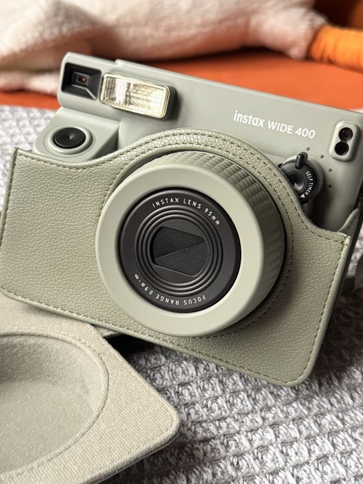 Фотоапарат миттєвого друку INSTAX WIDE 400 з чохлом
