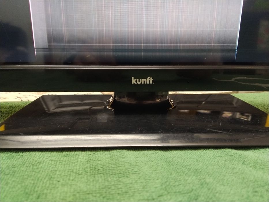 Televisão monitor kunft 24" PEÇAS casa quarto apartamento vivenda.