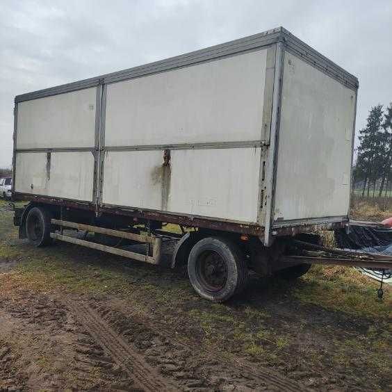 przyczepa izoterma platforma do balotów