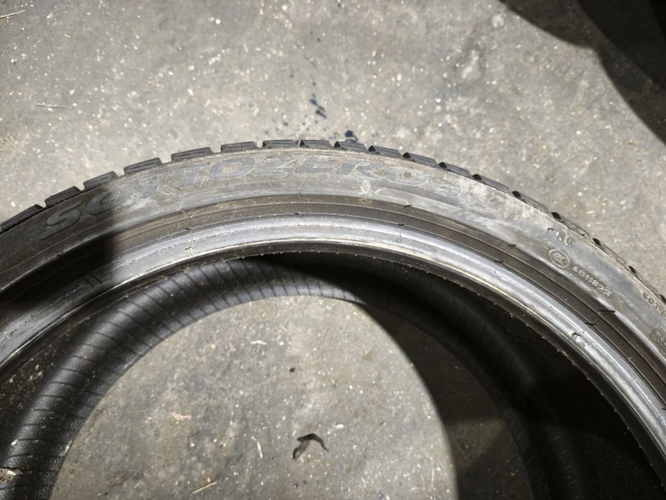 Шини резина зима 275/35 r21 Pirelli sotto zero 3 NO