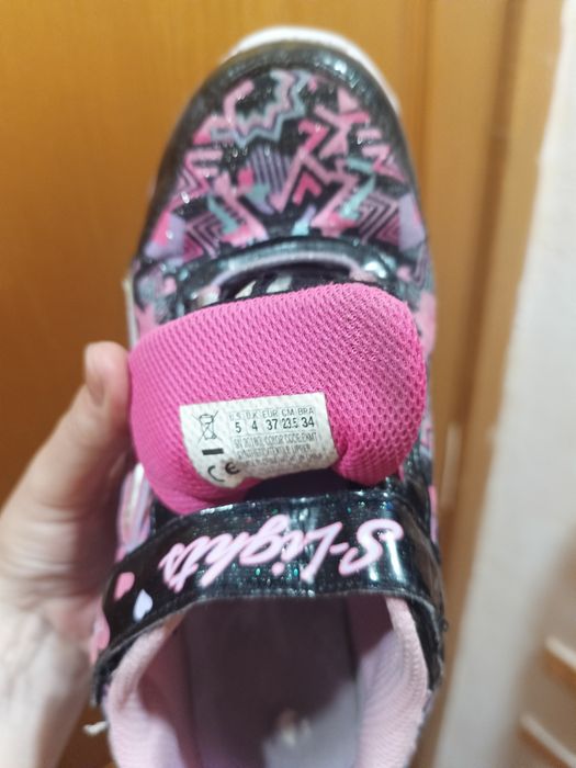 Кросівки Skechers 37(23.5)