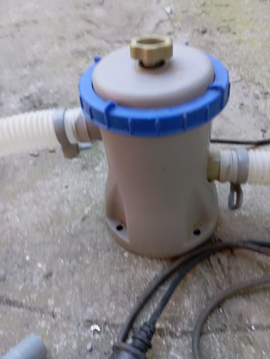 Водяной насос для бассейна