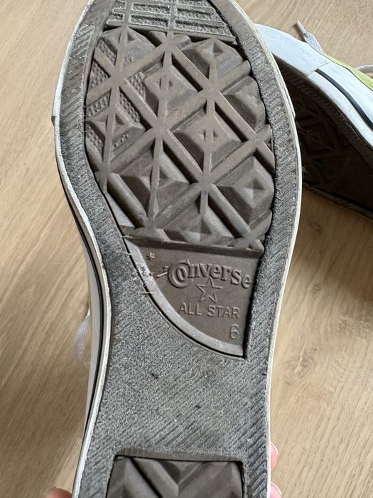 Żółte wysokie buty Conversy r. 39