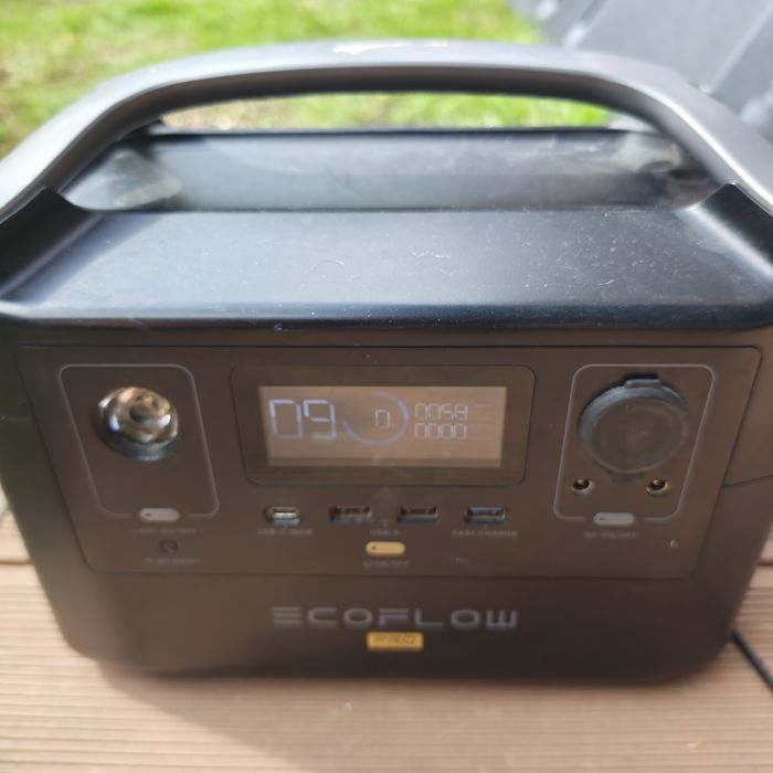 Agregat stacja ładujaca EcoFlow RIVER Pro 720 Wh + panel solarny Extralink 200
